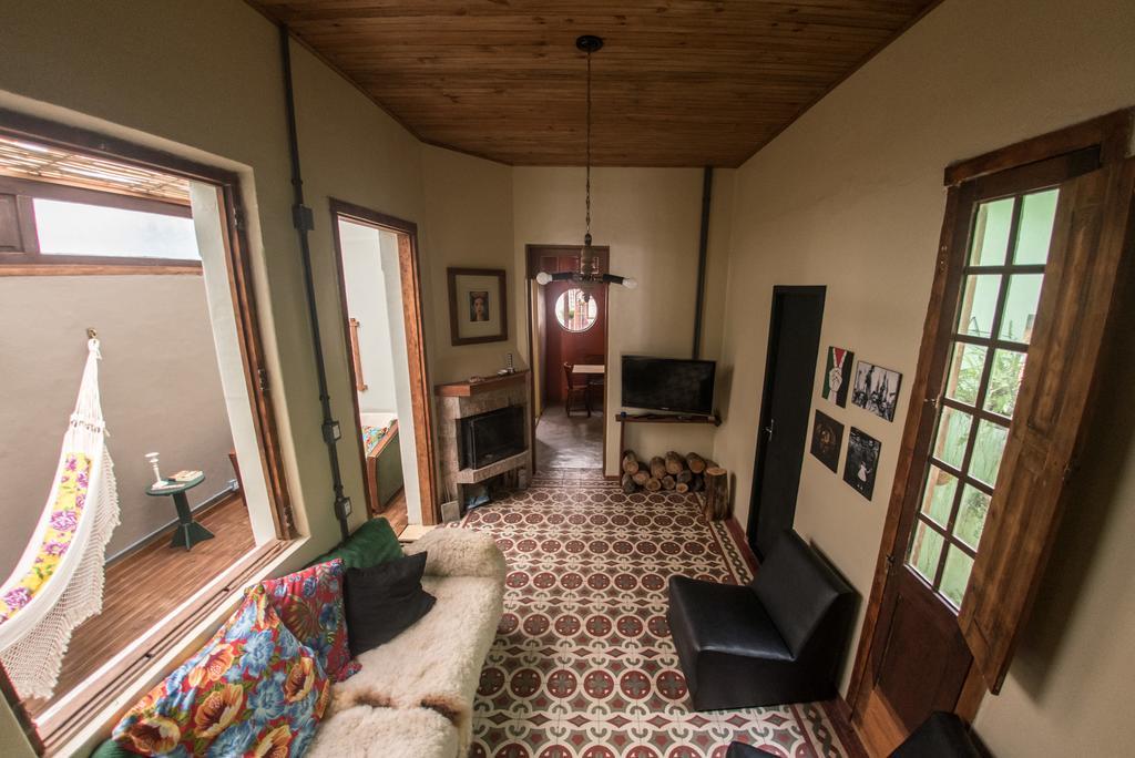 Frida Casa Hostel Пелотас Экстерьер фото