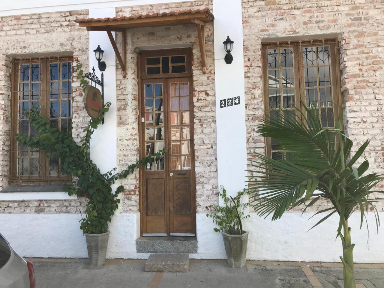 Frida Casa Hostel Пелотас Экстерьер фото